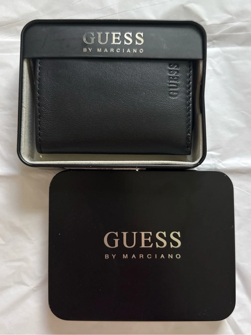 NEW GUESS Men's Genuine Leather Black Logo Embossed Passcase Bifold Wallet